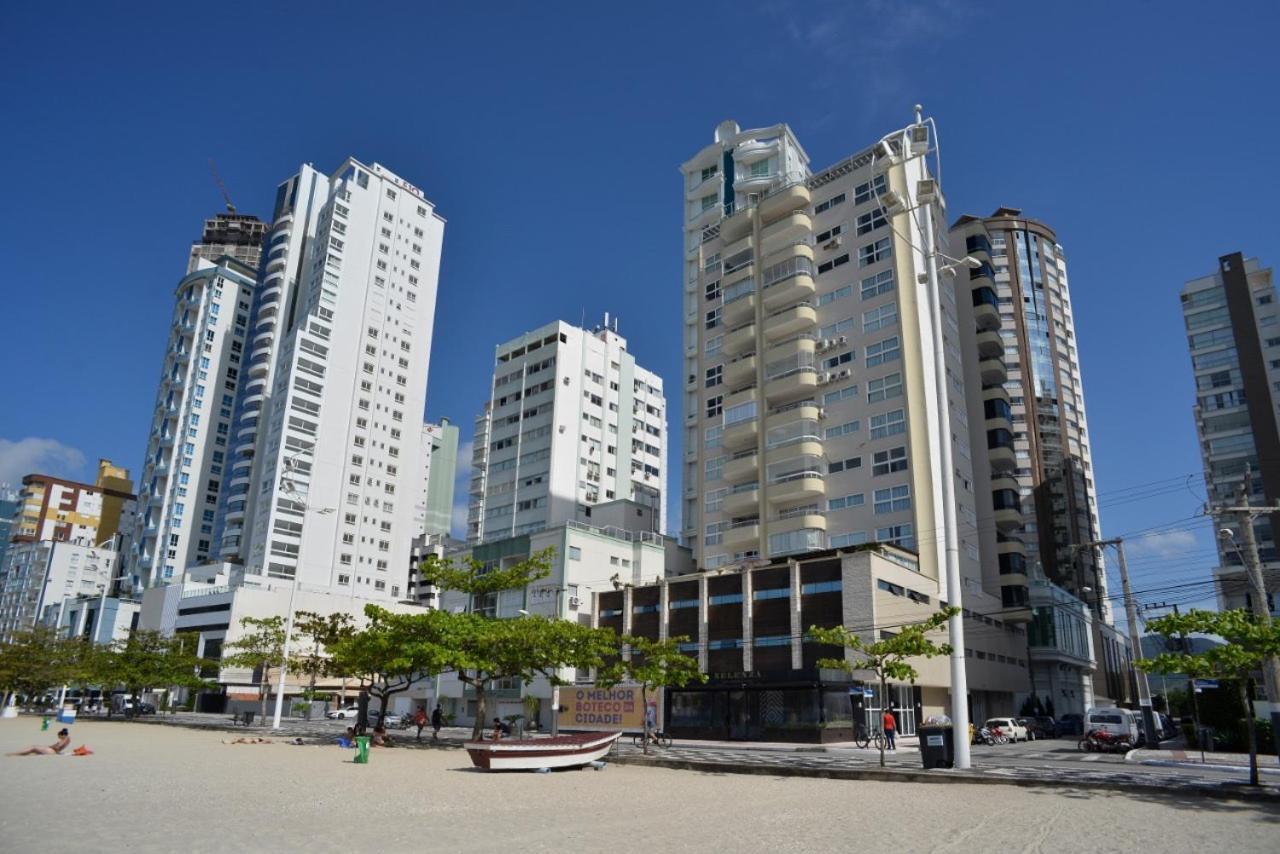 FRENTE MAR PÉ NA AREIA, na Av Atlântica Apartamento Balneário Camboriú Exterior foto